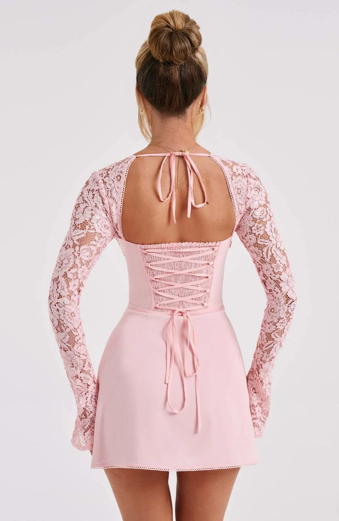 Lunaria® | Robe Courte en Dentelle & Satin Sensuel